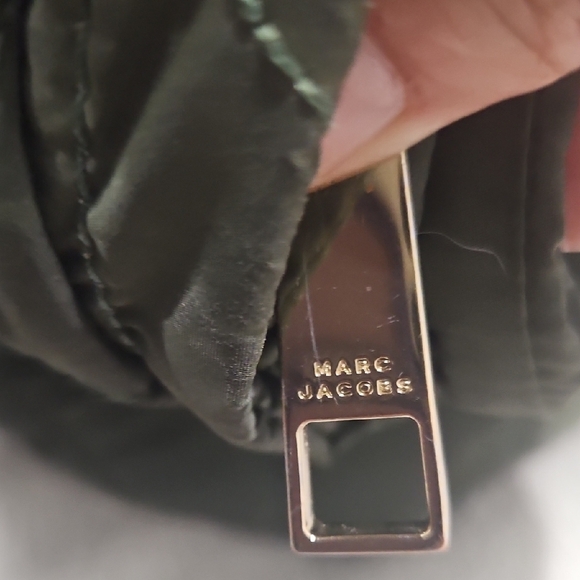 Marc Jacobs Olive Quilted Crossbody Bag - Picture 7 of 10